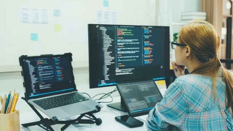 0到1产品孵化舱：通城县软件开发公司敏捷开发全流程支持